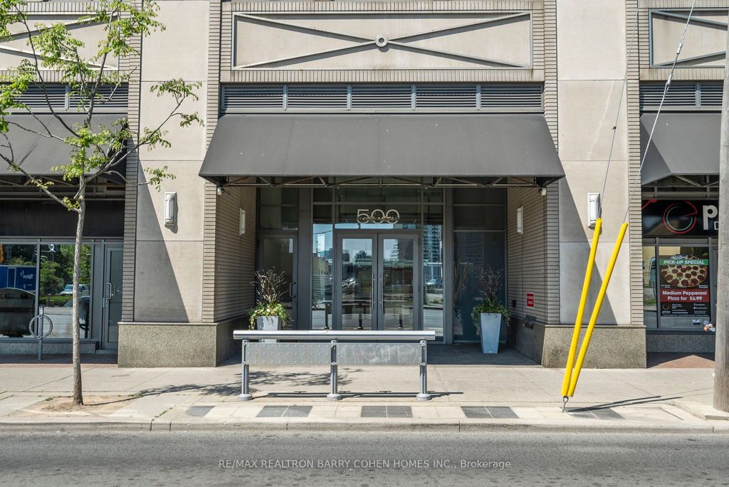 Photo of 500 St Clair Avenue W #2103, Toronto, ON M6C 1A8 (MLS # C12270186)