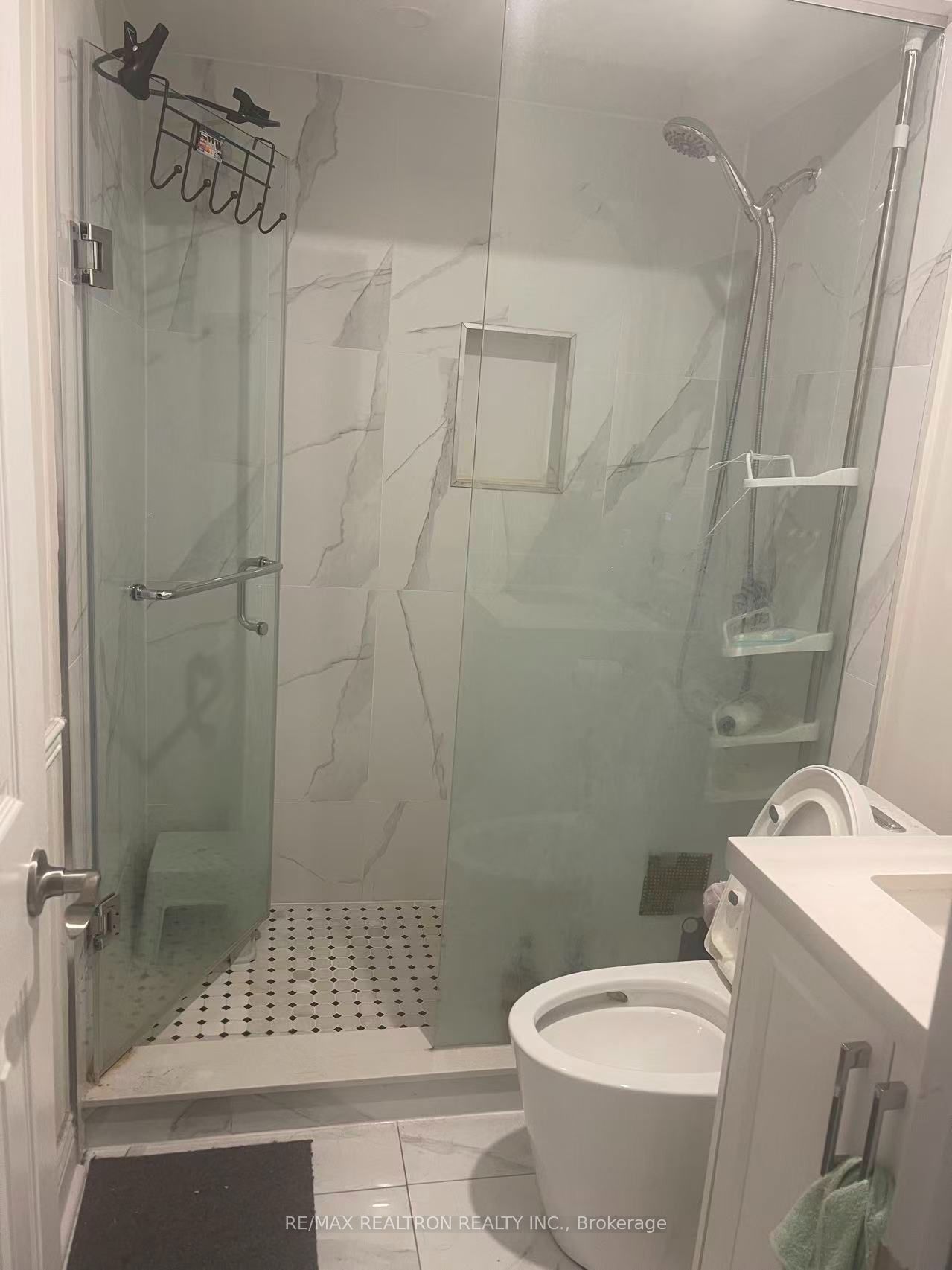 226 Highglen Avenue Bsmt-Room 1