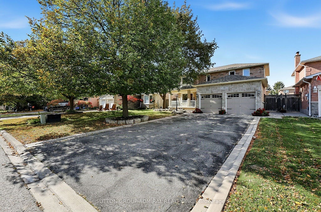 Photo of 20 Goodfellow Crescent, Caledon, ON L7E 5X8 (MLS # W14034802)