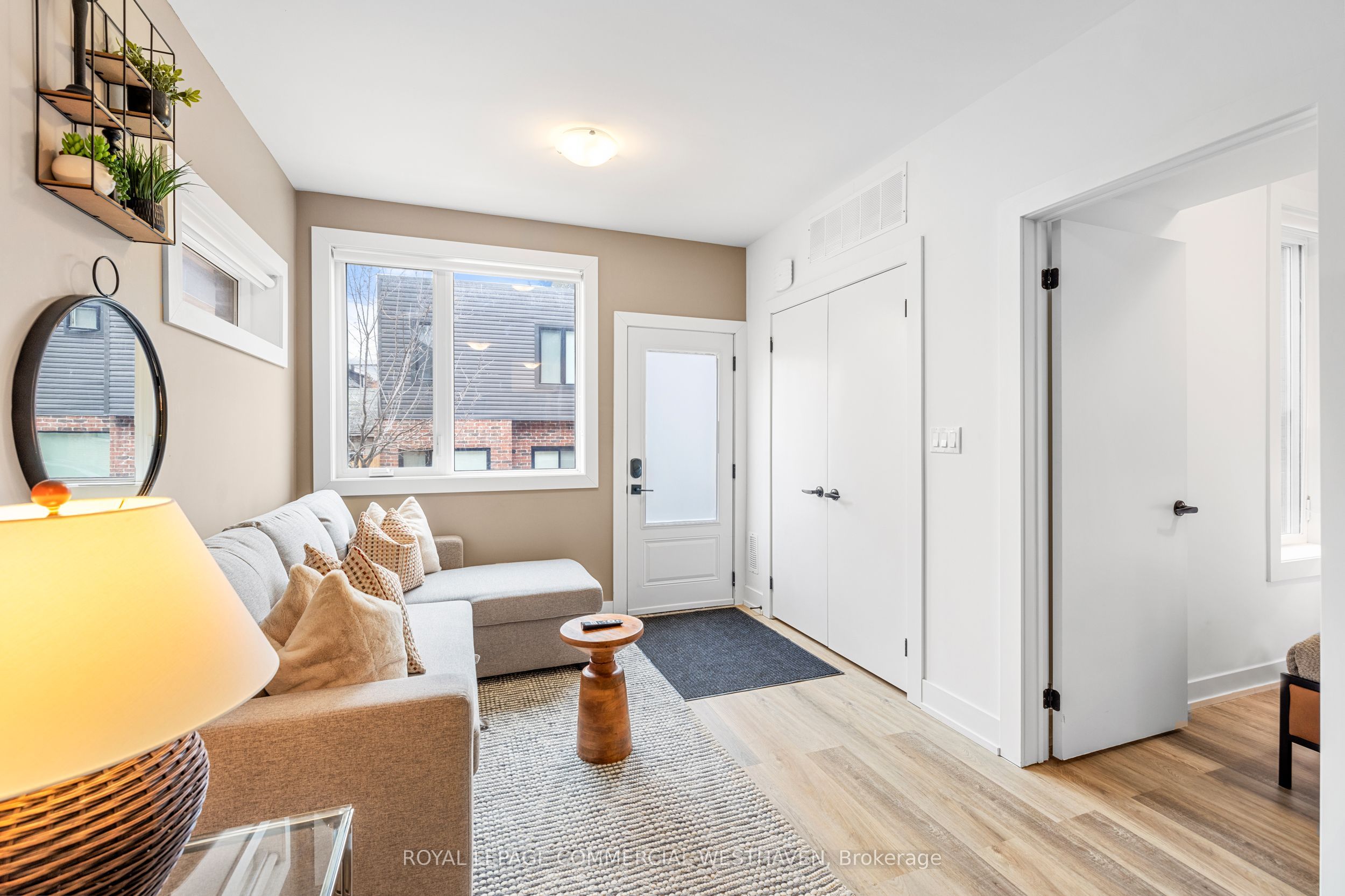 449 Lansdowne Avenue B