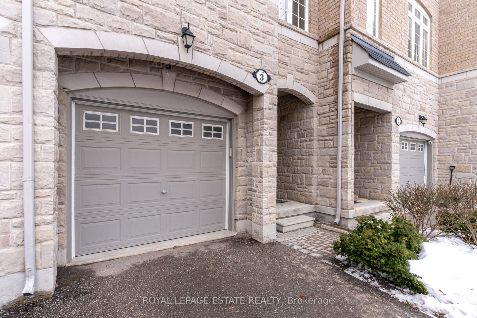 1129 Haig Boulevard 3