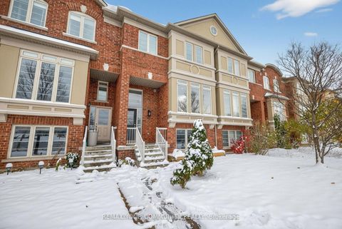 Property photo of 193 zokol drive, aurora, ON l4g 0b8