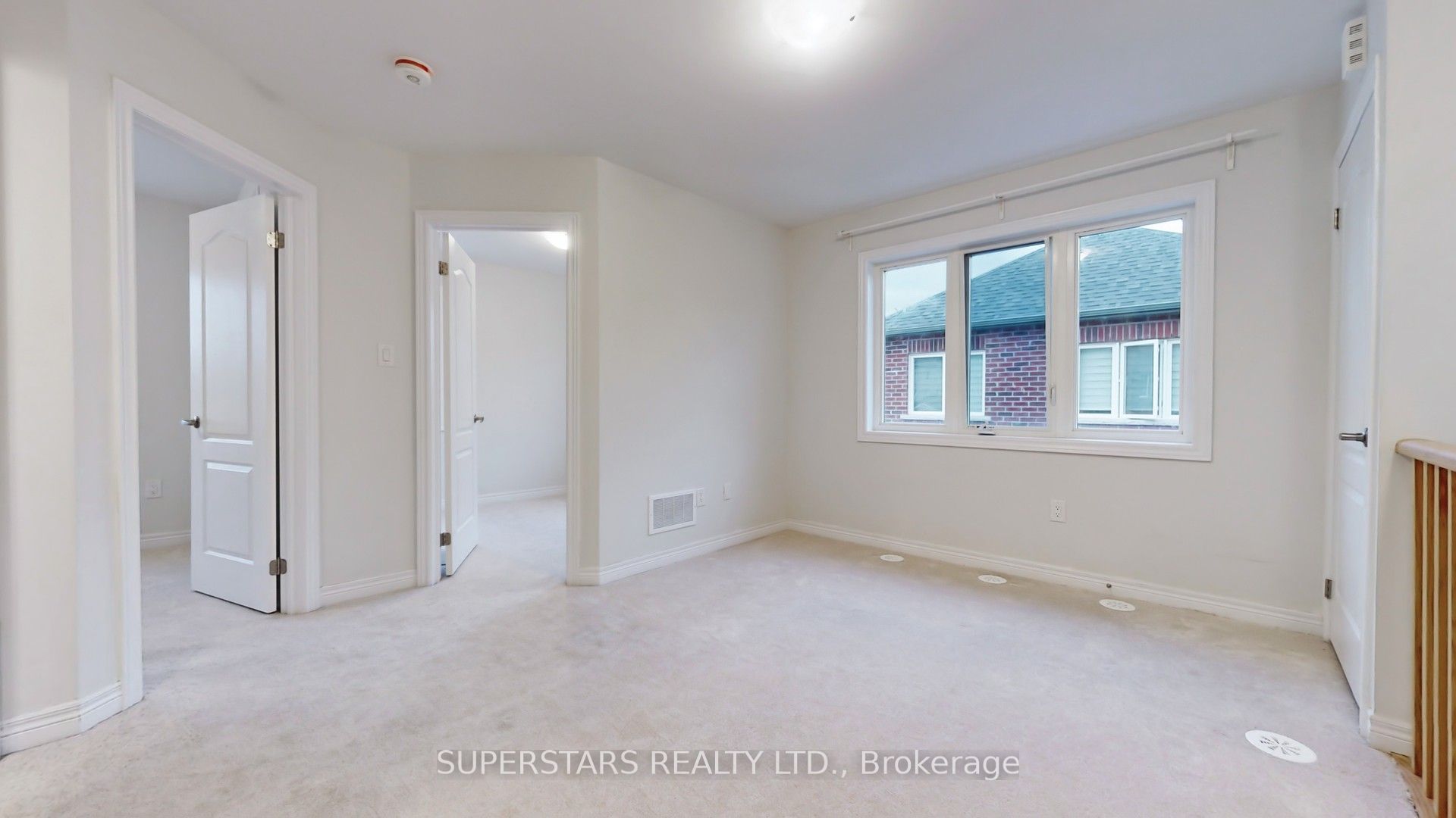 4 Waterleaf Road Coach