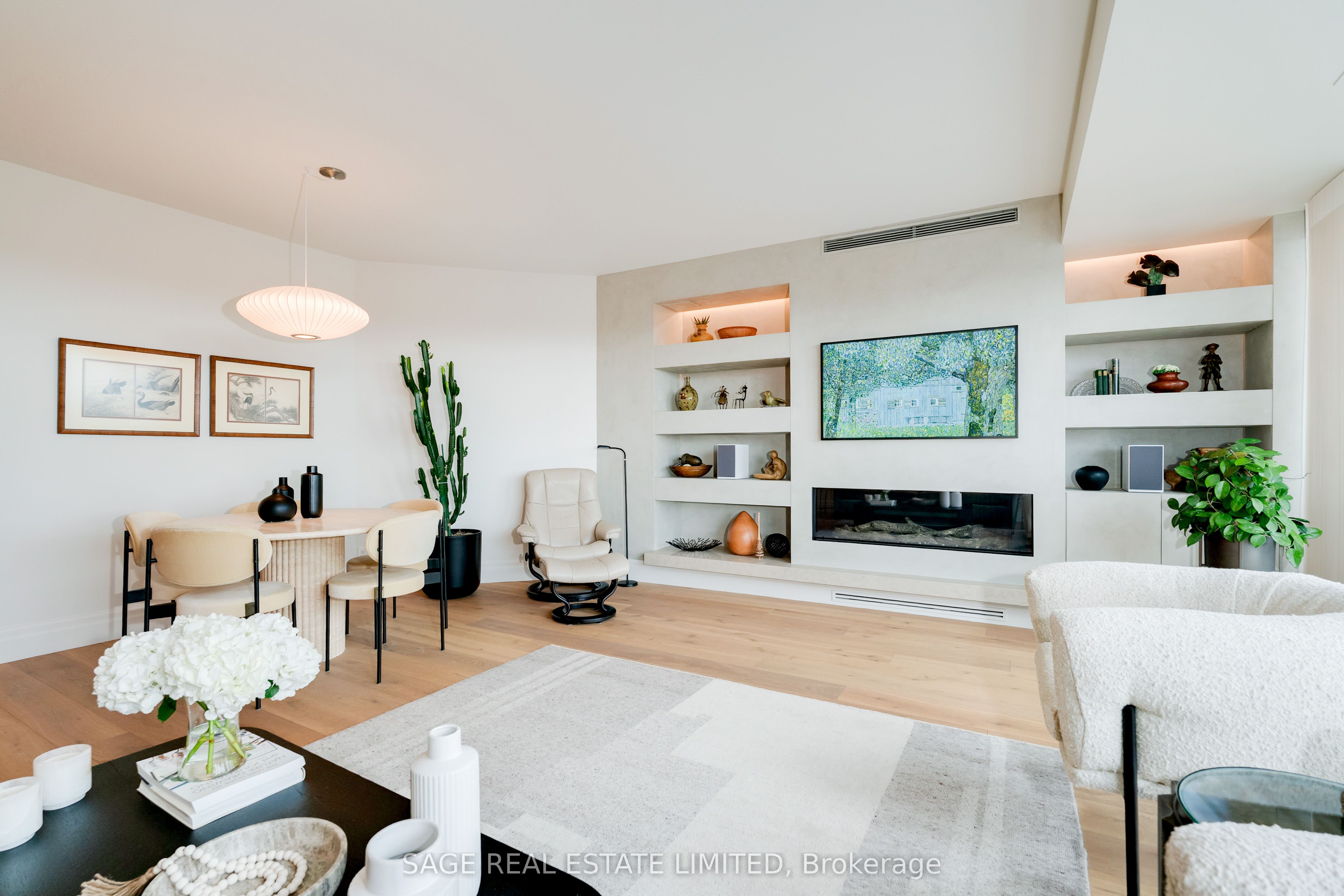 20 Scrivener Square 615