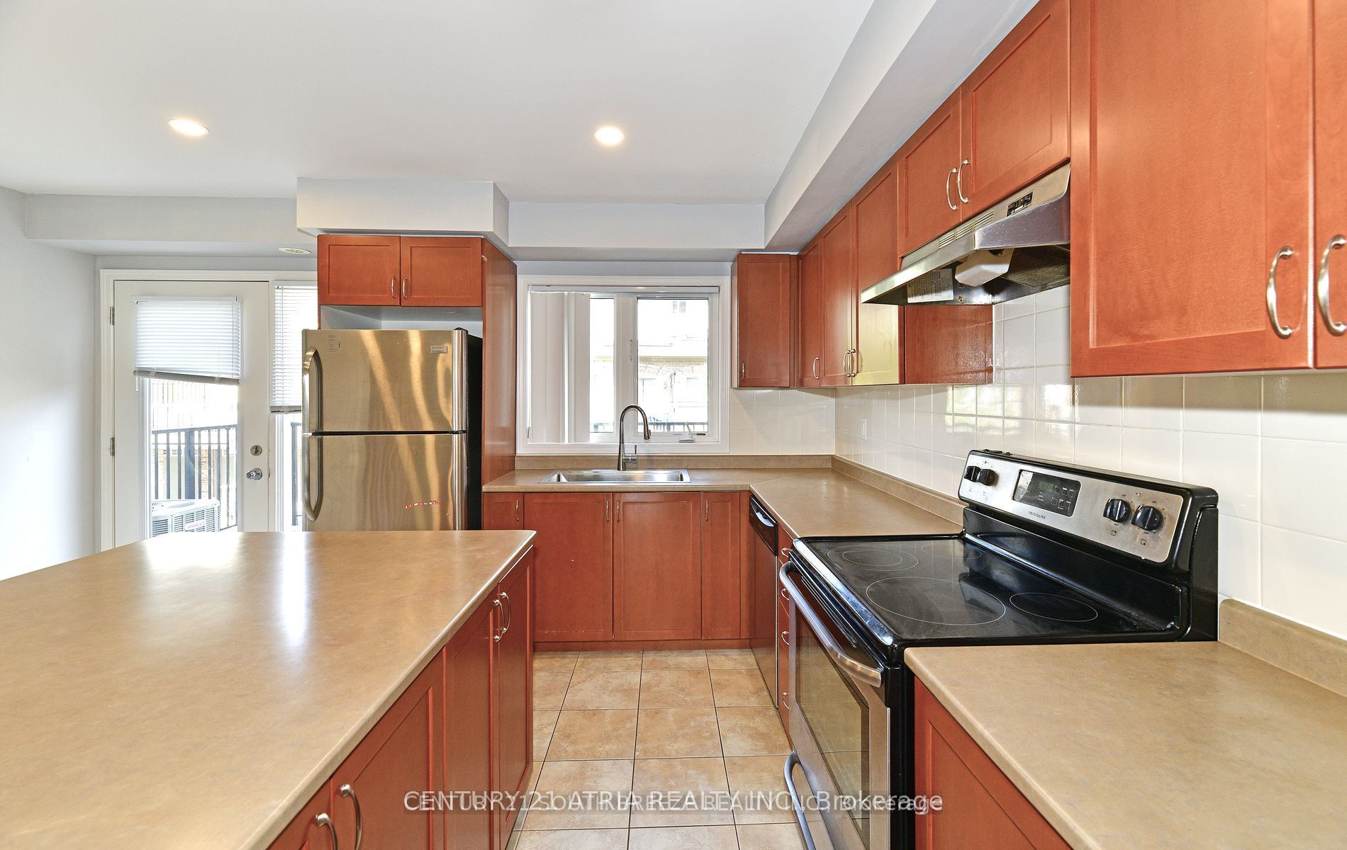 3135 Boxford Crescent 17