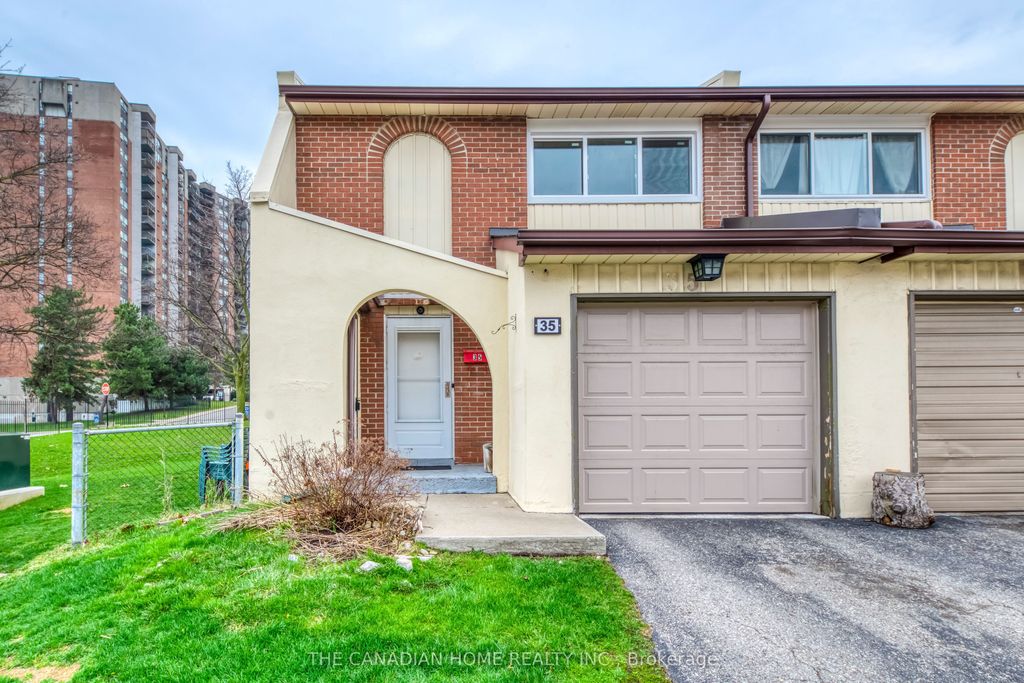 Photo of 41 Mississauga Valley Boulevard E #35, Mississauga, ON L5A 3N5 (MLS # W13009672)