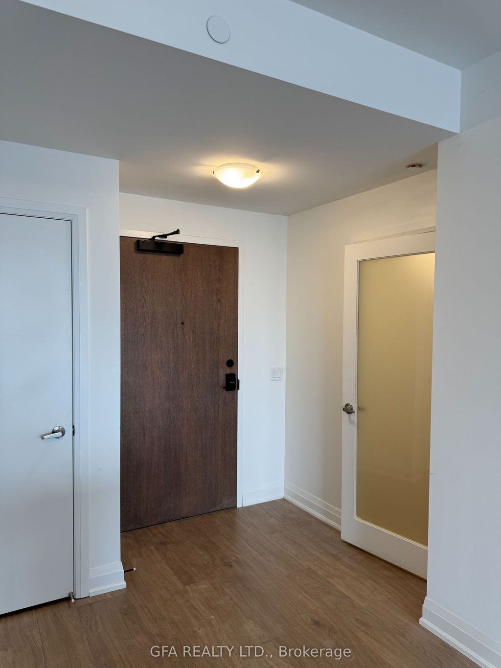 Photo of 1035 Southdown Road #707, Mississauga, ON L5J 0A2 (MLS # W13081930)