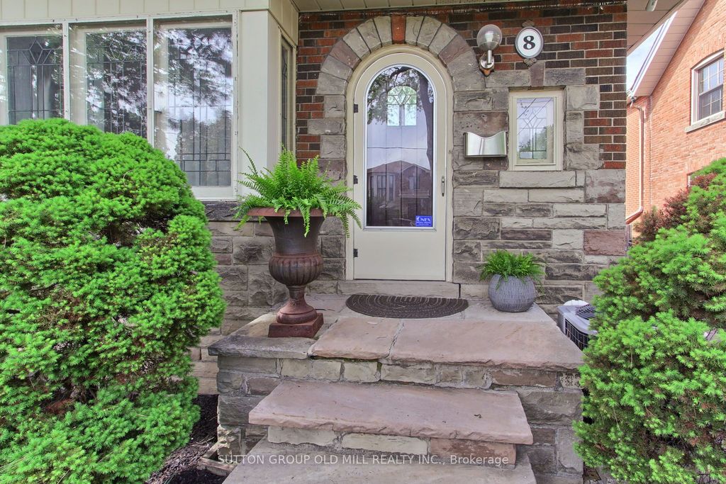 Photo of 8 Lockheed Boulevard, Toronto, ON M9P 2H6 (MLS # W13157644)