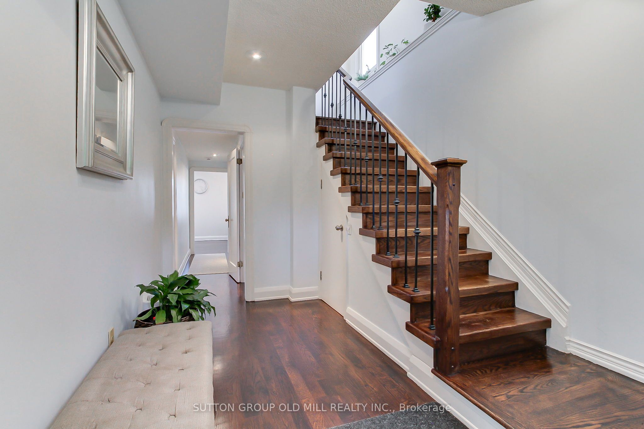 8 Lockheed Boulevard