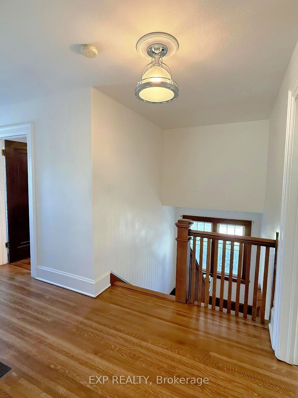 Photo of 376 King Street E, Oshawa, ON L1H 1E2 (MLS # E12632054)