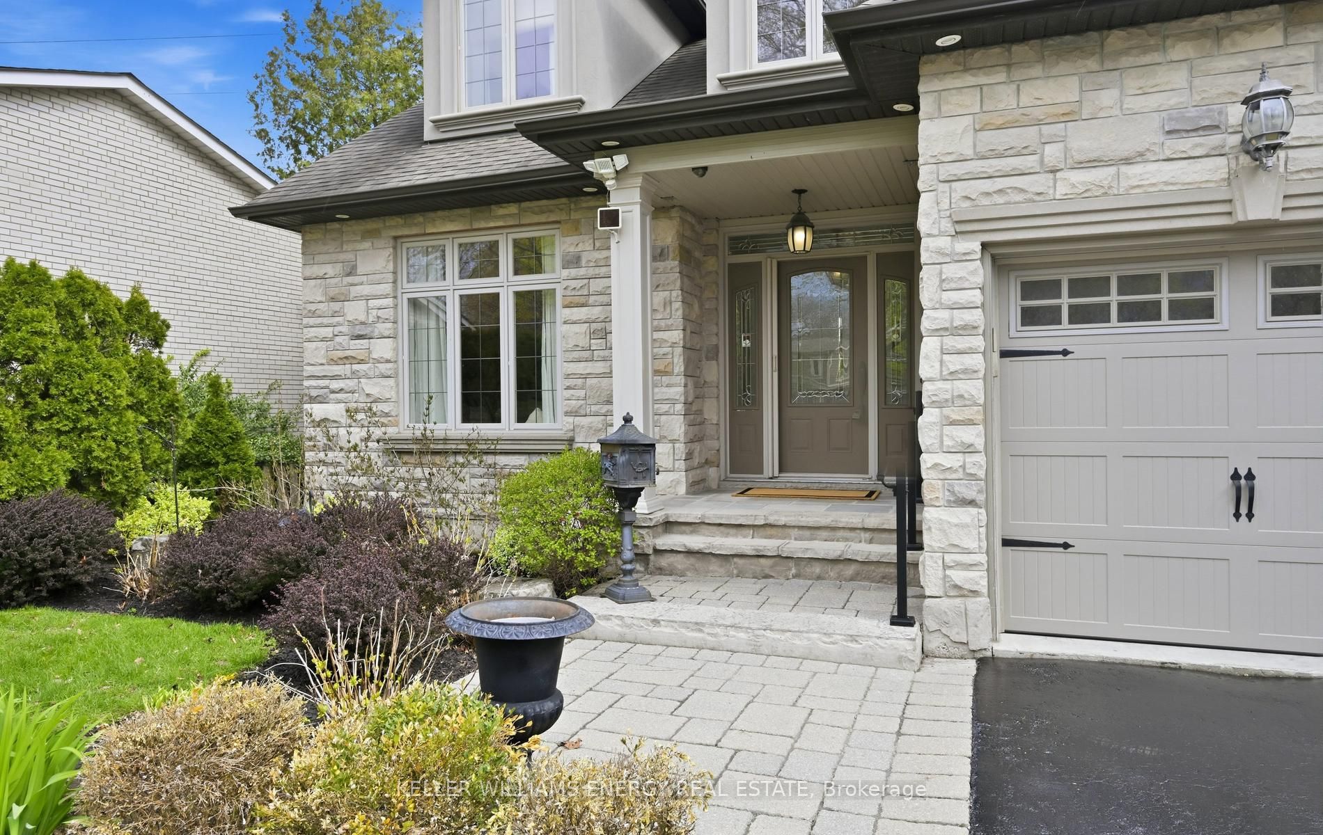 768 Duchess Drive