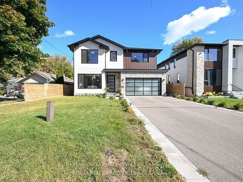 1181 Ogden Avenue Mississauga ON L5E 2G8