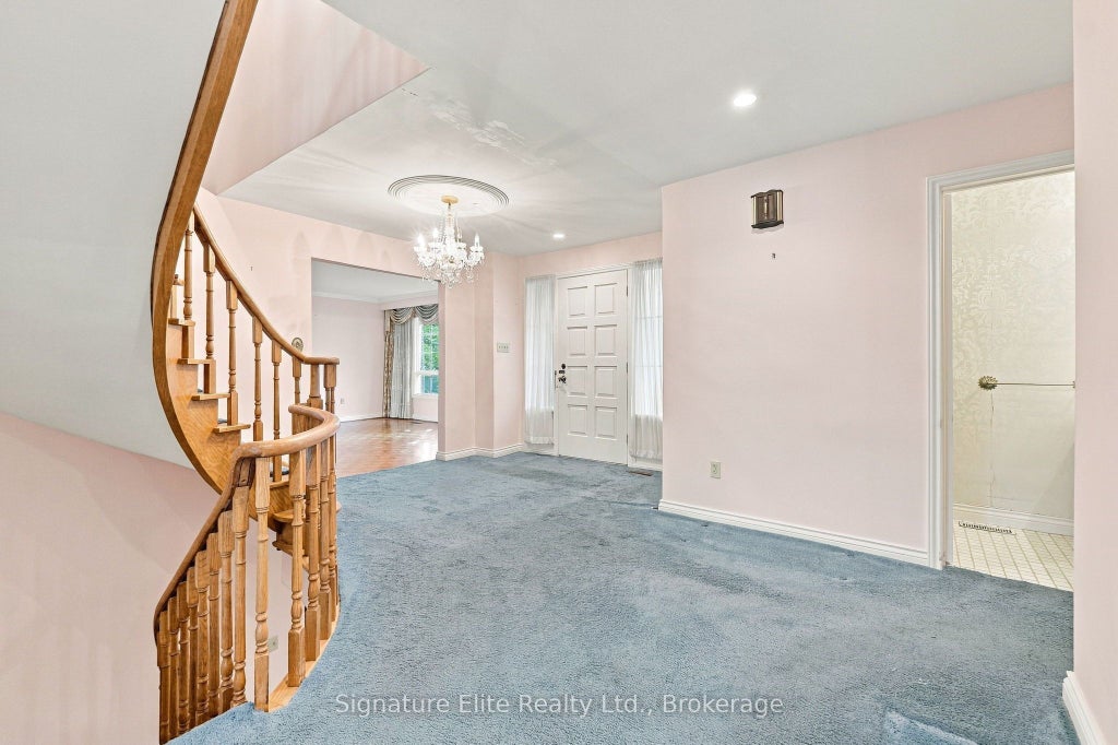 Photo of 20 Riderwood Drive, Toronto, ON M2L 2X3 (MLS # C13823524)