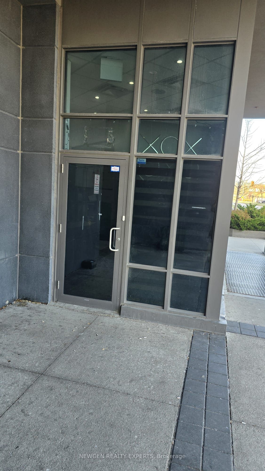 247 Queen Street E 106