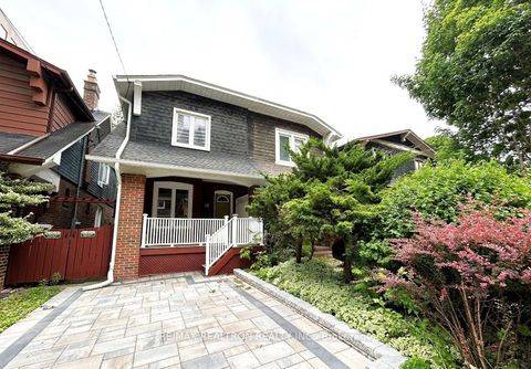 18 Henning Avenue Toronto ON M4R 1X7