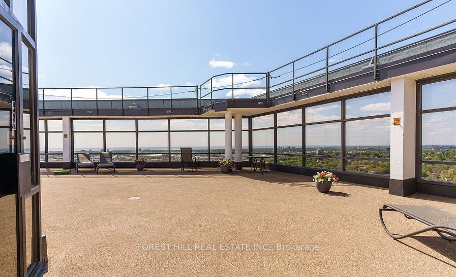 1300 Bloor Street 2501