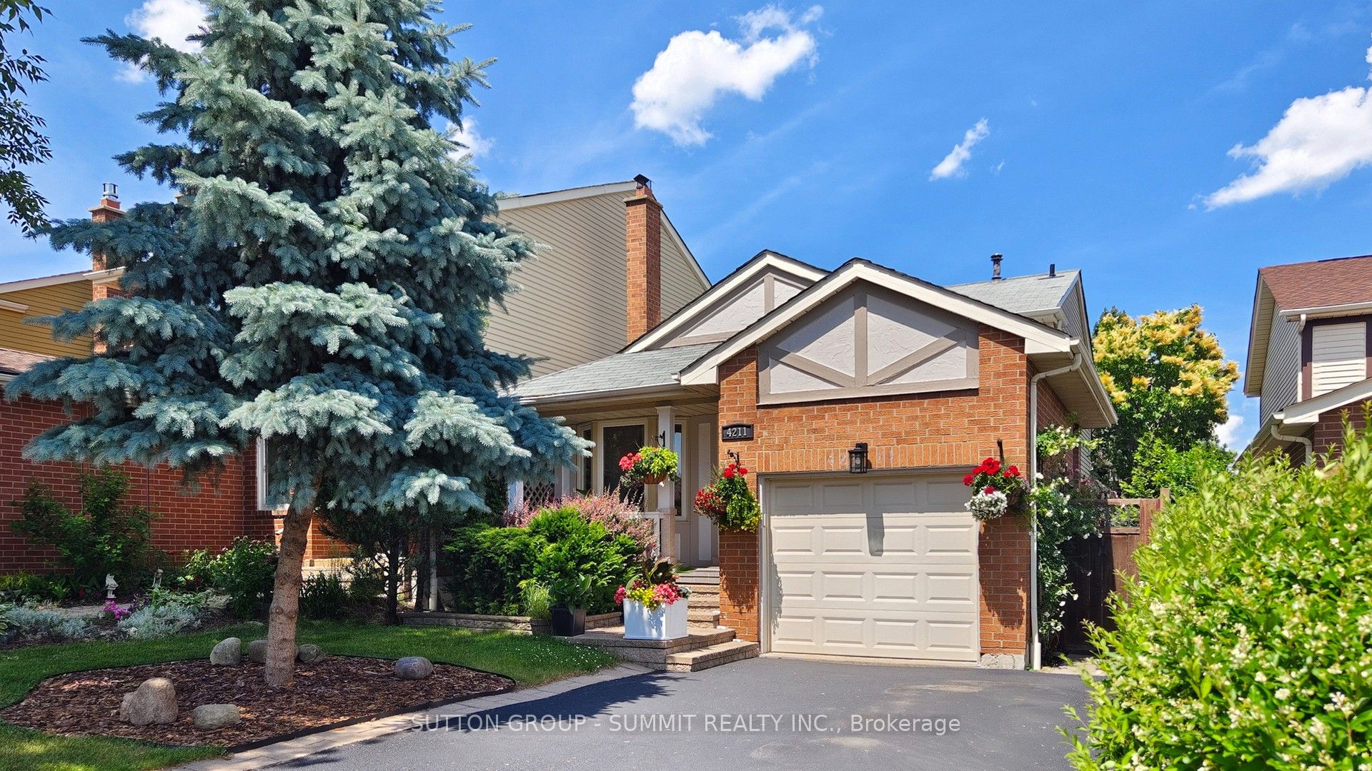4211 Stonemason Crescent