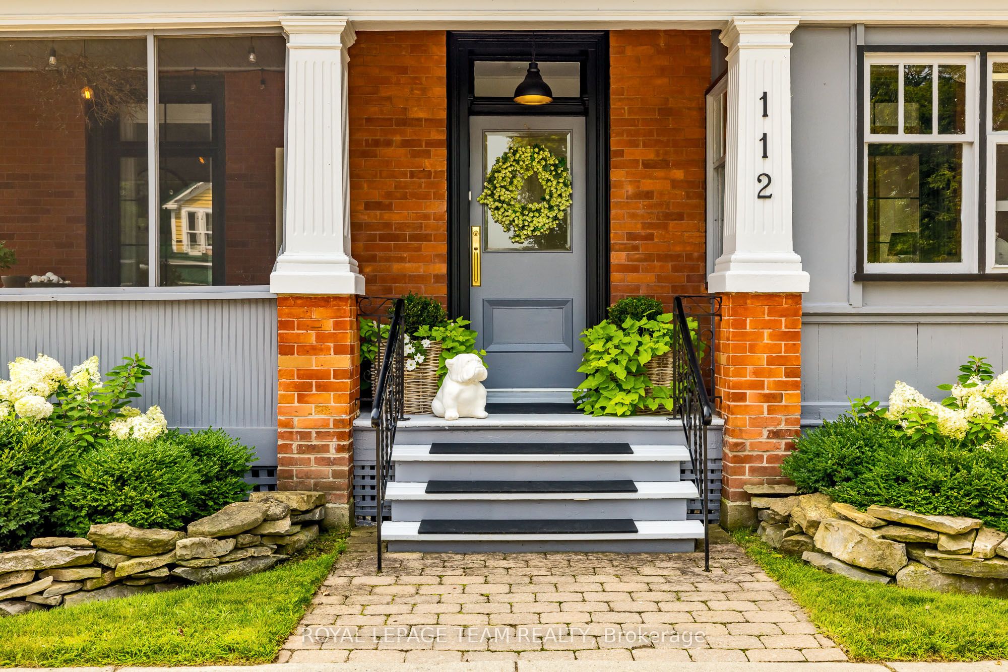 112 Brock Street East Street E