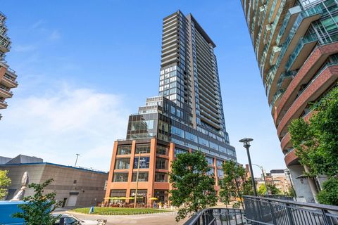 135 East Liberty Street 2607 Toronto ON M6K 0G7