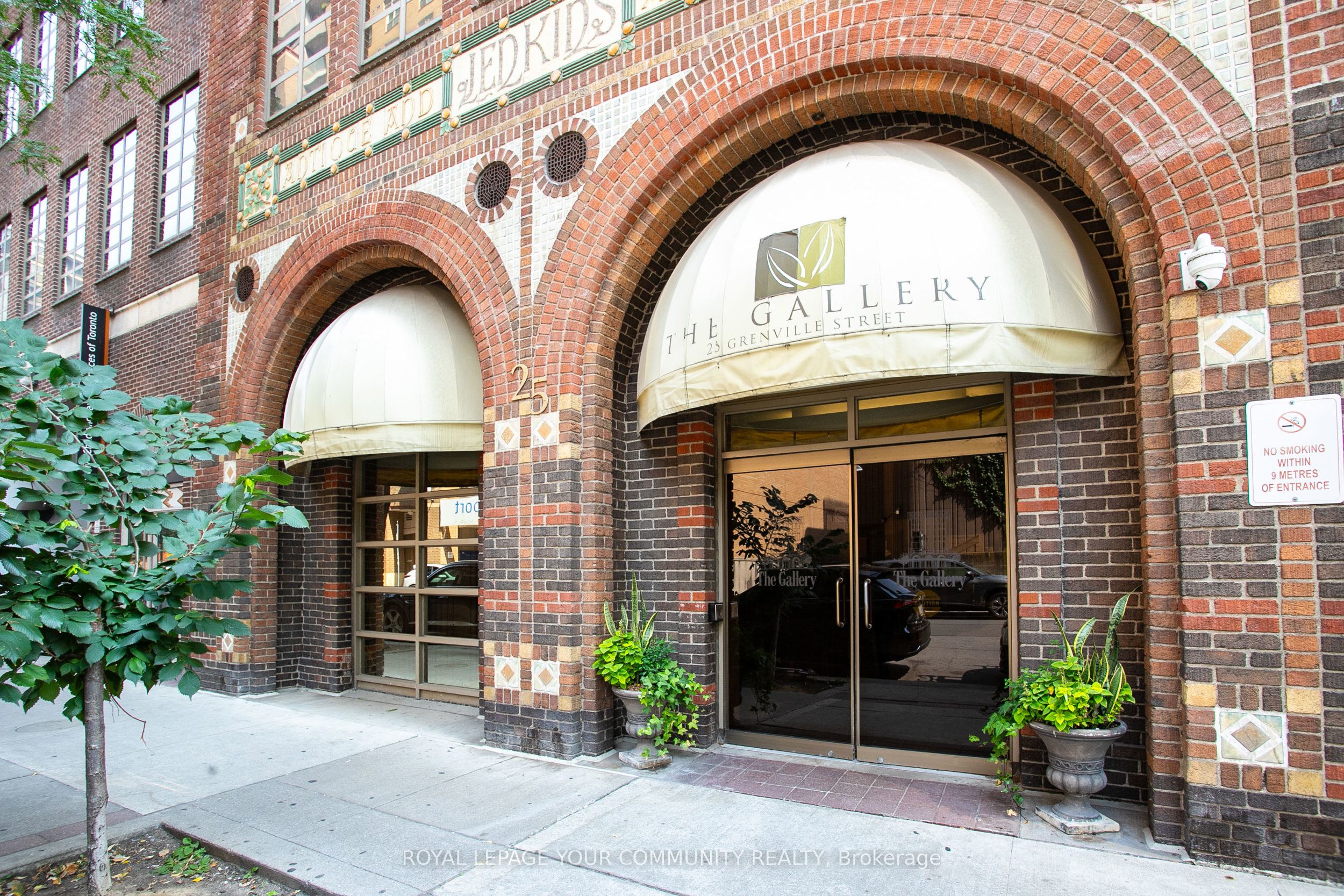 25 Grenville Street 1103