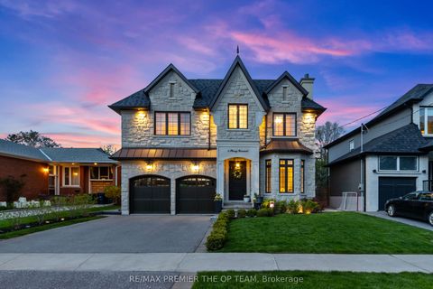 5 Storey Crescent Toronto ON M9B 3C7