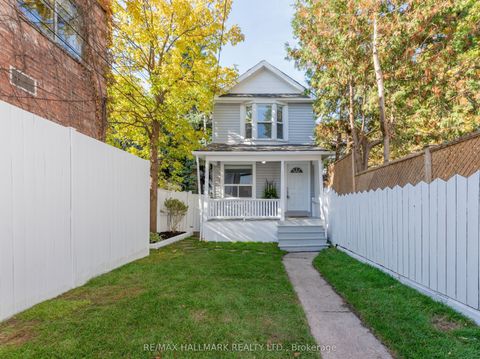 106 Willow Avenue Toronto ON M4E 3K3