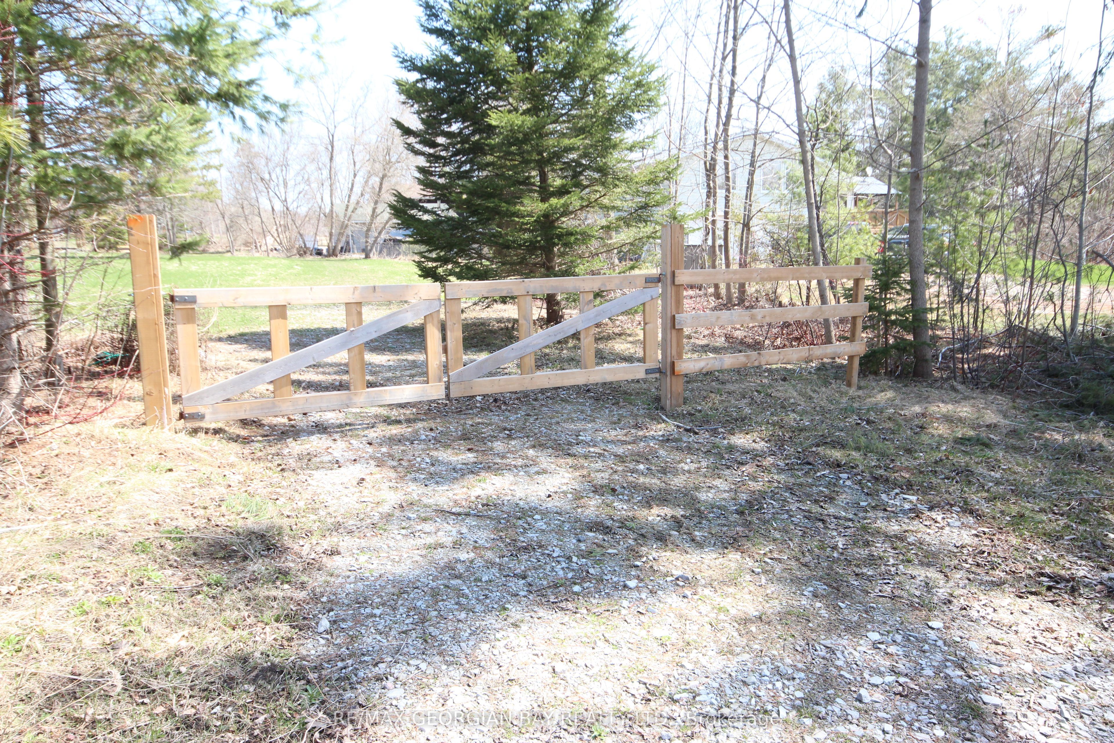 5766 Penetanguishene Highway