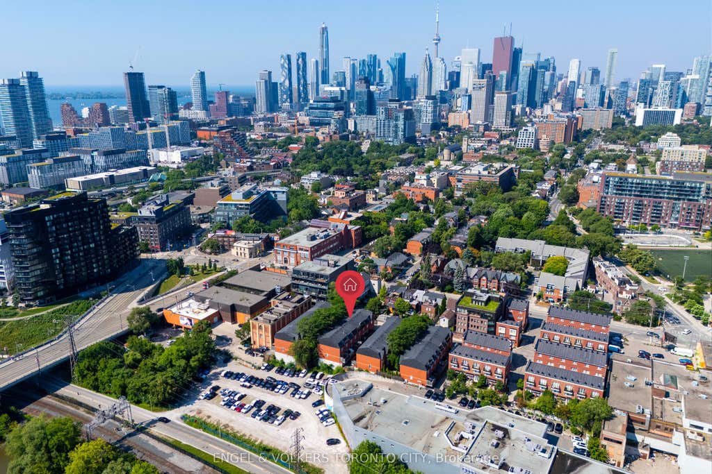 Photo of 8 Old Trillium Lane, Toronto, ON M5A 4T2 (MLS # C13556672)