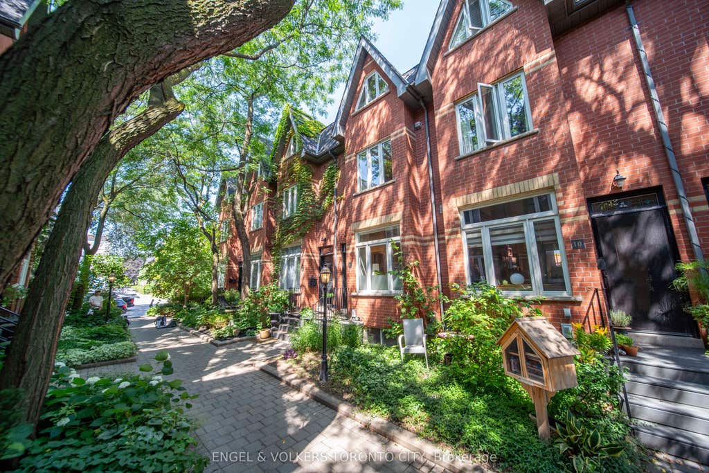 Photo of 8 Old Trillium Lane, Toronto, ON M5A 4T2 (MLS # C13556672)