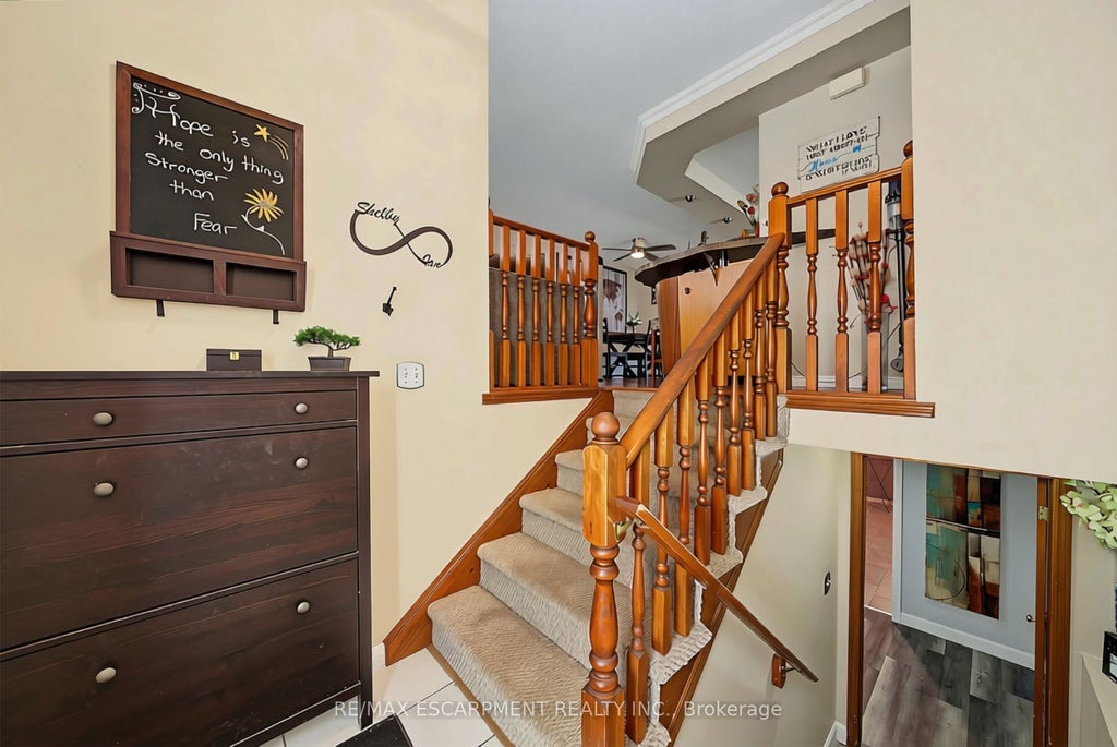 Photo of 4917 Homestead Drive, Lincoln, ON L0R 1B5 (MLS # X13603222)