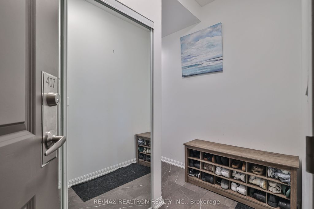 Photo of 628 fleet Street #407, Toronto, ON M5V 1A8 (MLS # C12433735)