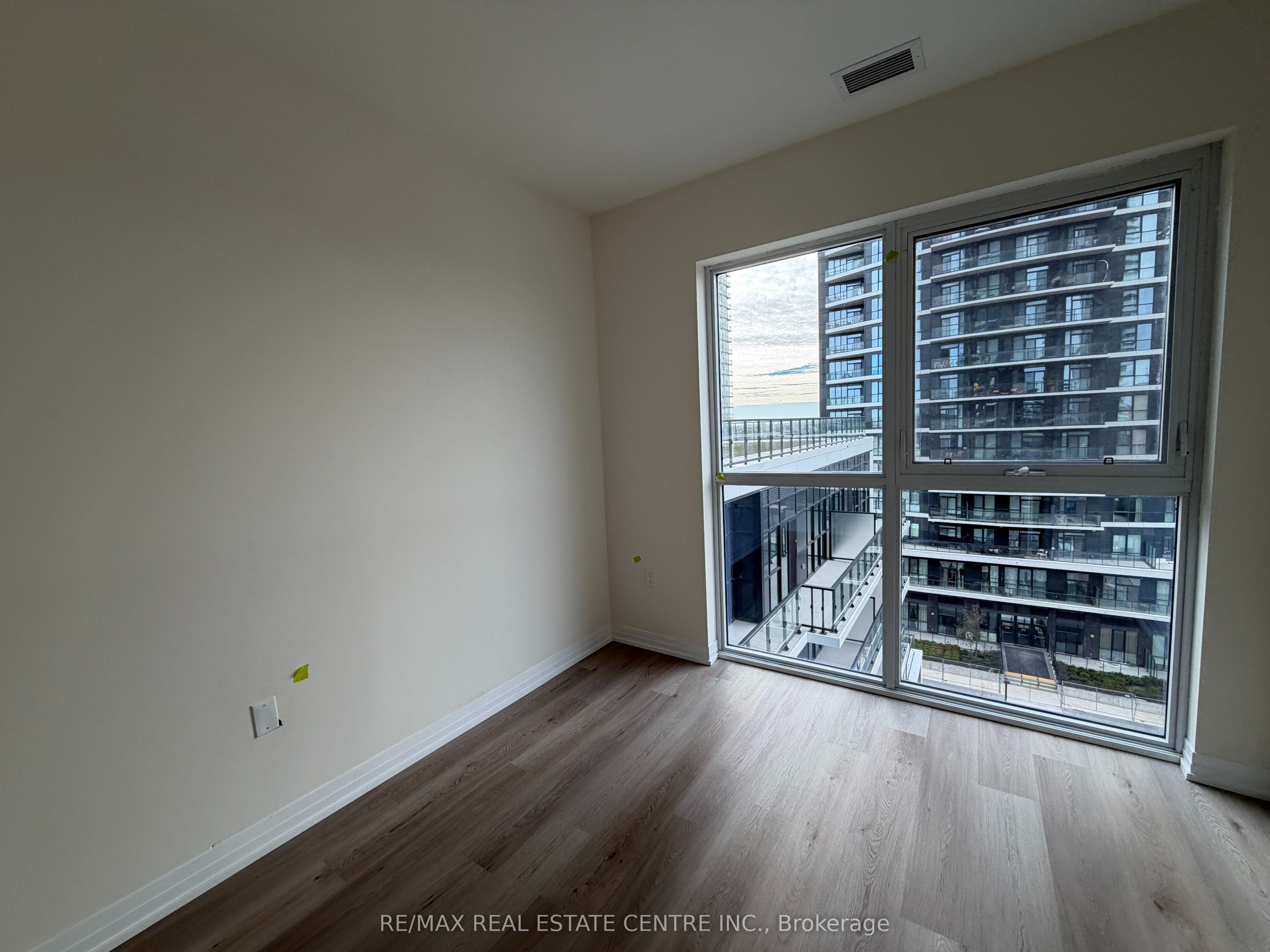 15 Watergarden Drive 706