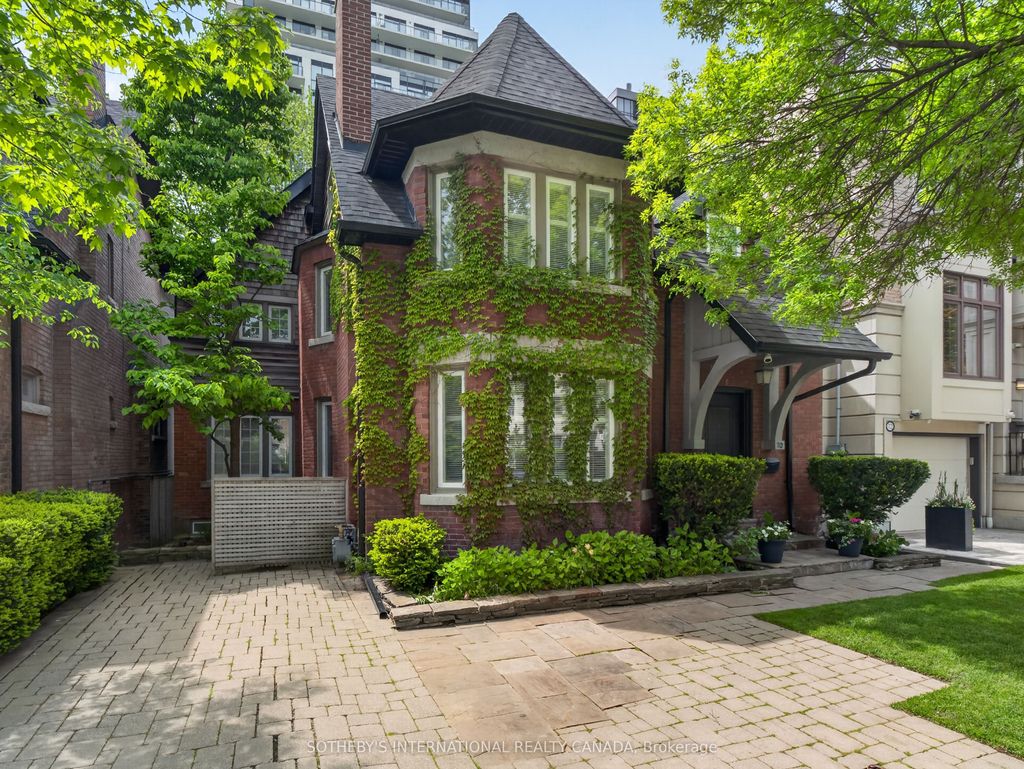 Photo of 70 Oriole Road, Toronto, ON M4V 2G1 (MLS # C13176712)