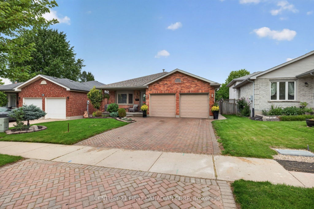 Photo of 14 Kristina Crescent, London South, ON N6E 3V3 (MLS # X13684454)