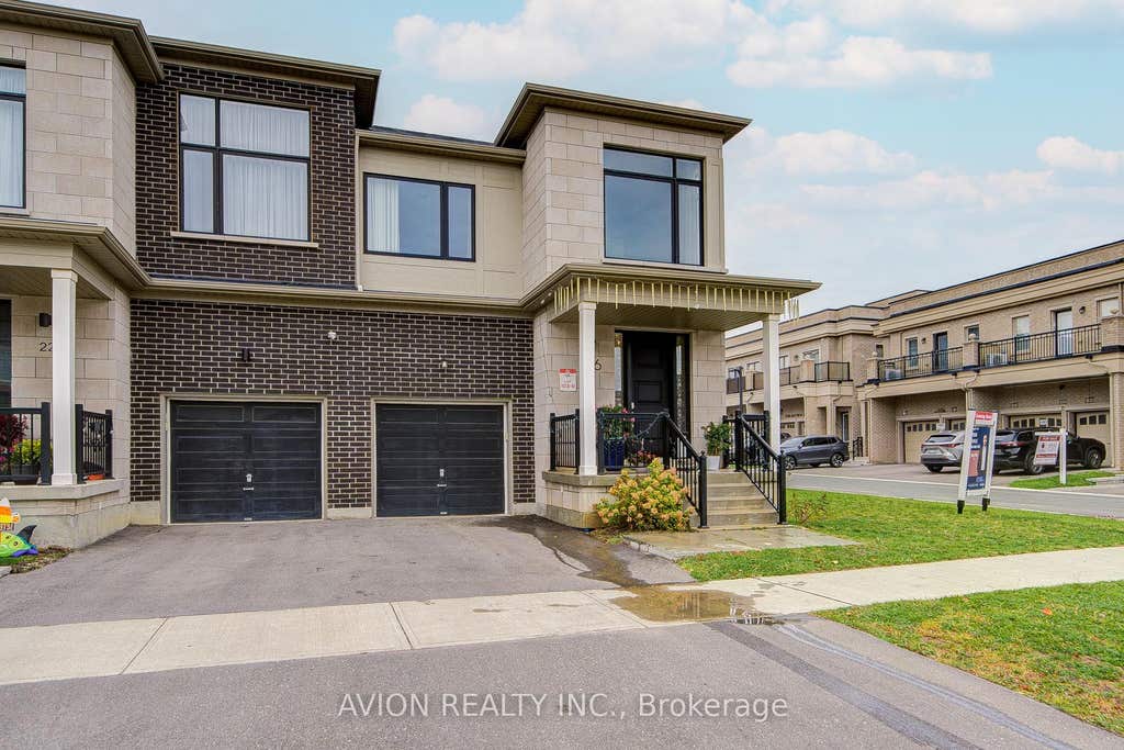 Photo of 16 Callisto Lane, Richmond Hill, ON L4C 4Z2 (MLS # N13678816)