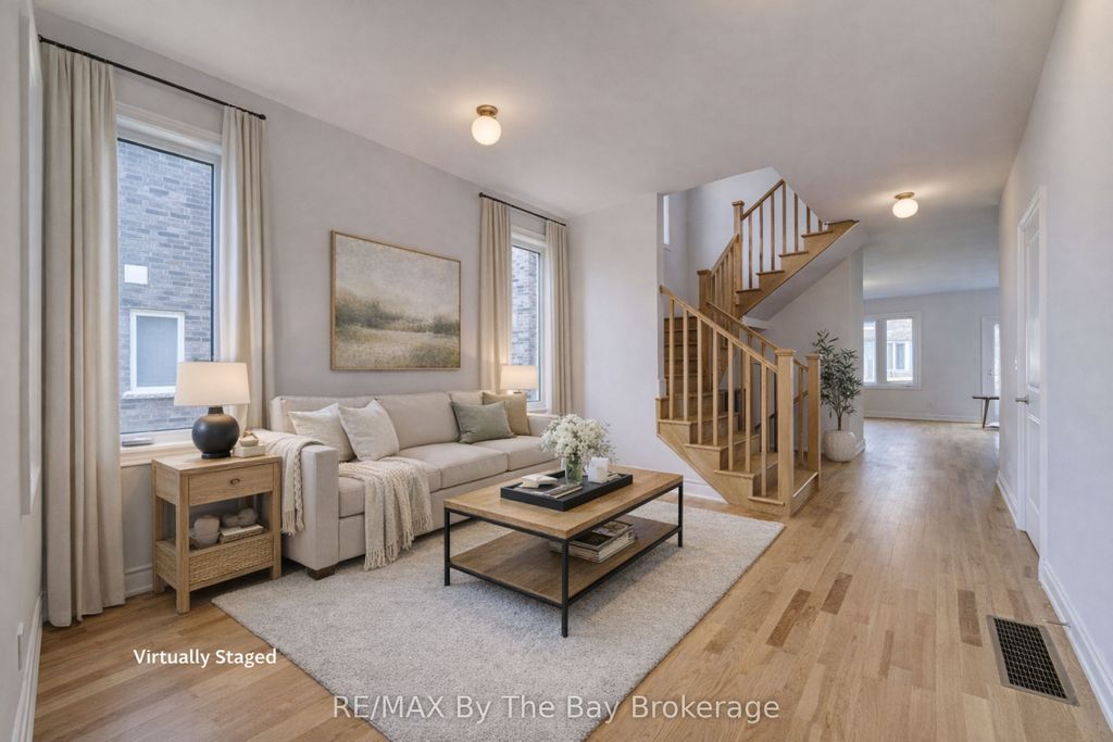 Photo of 39 Lisa Street, Wasaga Beach, ON L9Z 1J9 (MLS # S12746102)