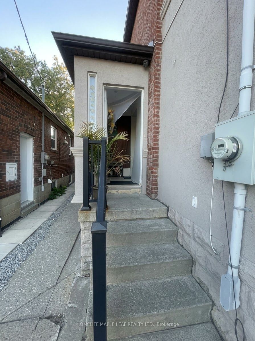 Photo of 600 Oakwood Avenue, Toronto, ON M6E 2X8 (MLS # C13885278)