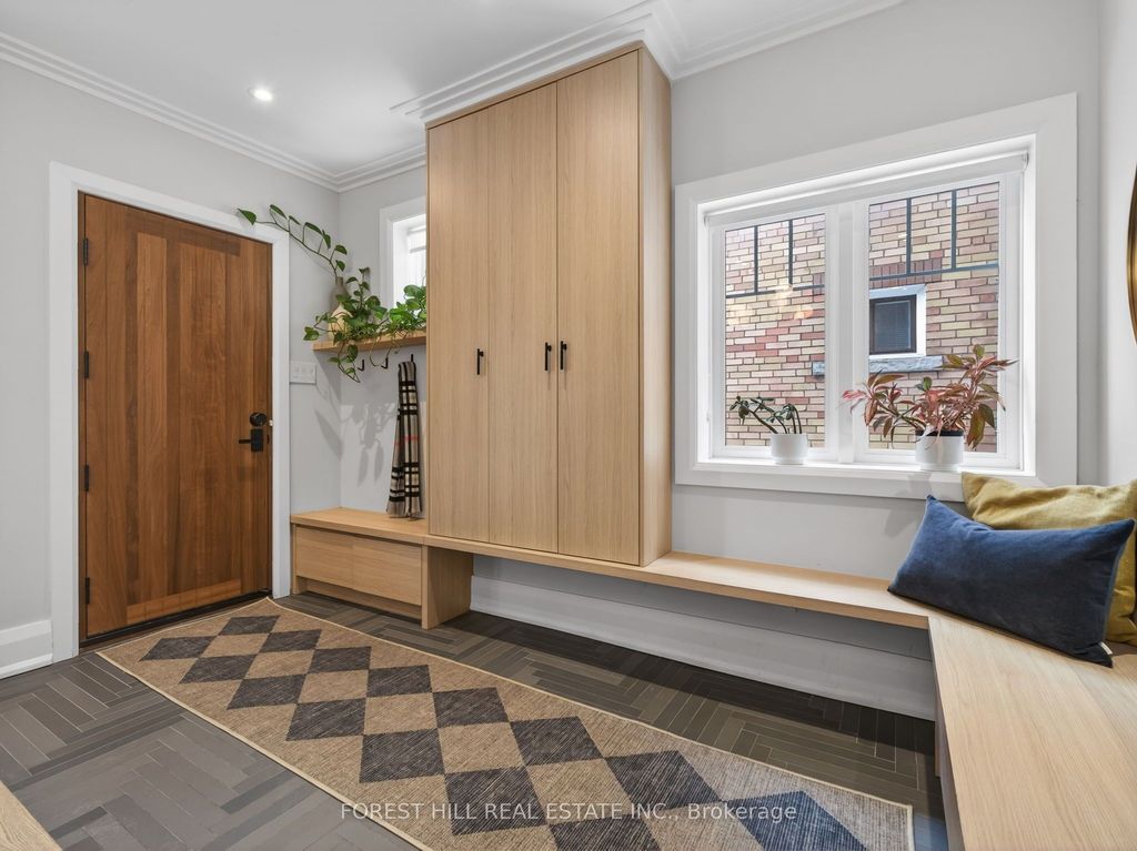 Photo of 186 Wychwood Avenue, Toronto, ON M6C 2T3 (MLS # C12833014)