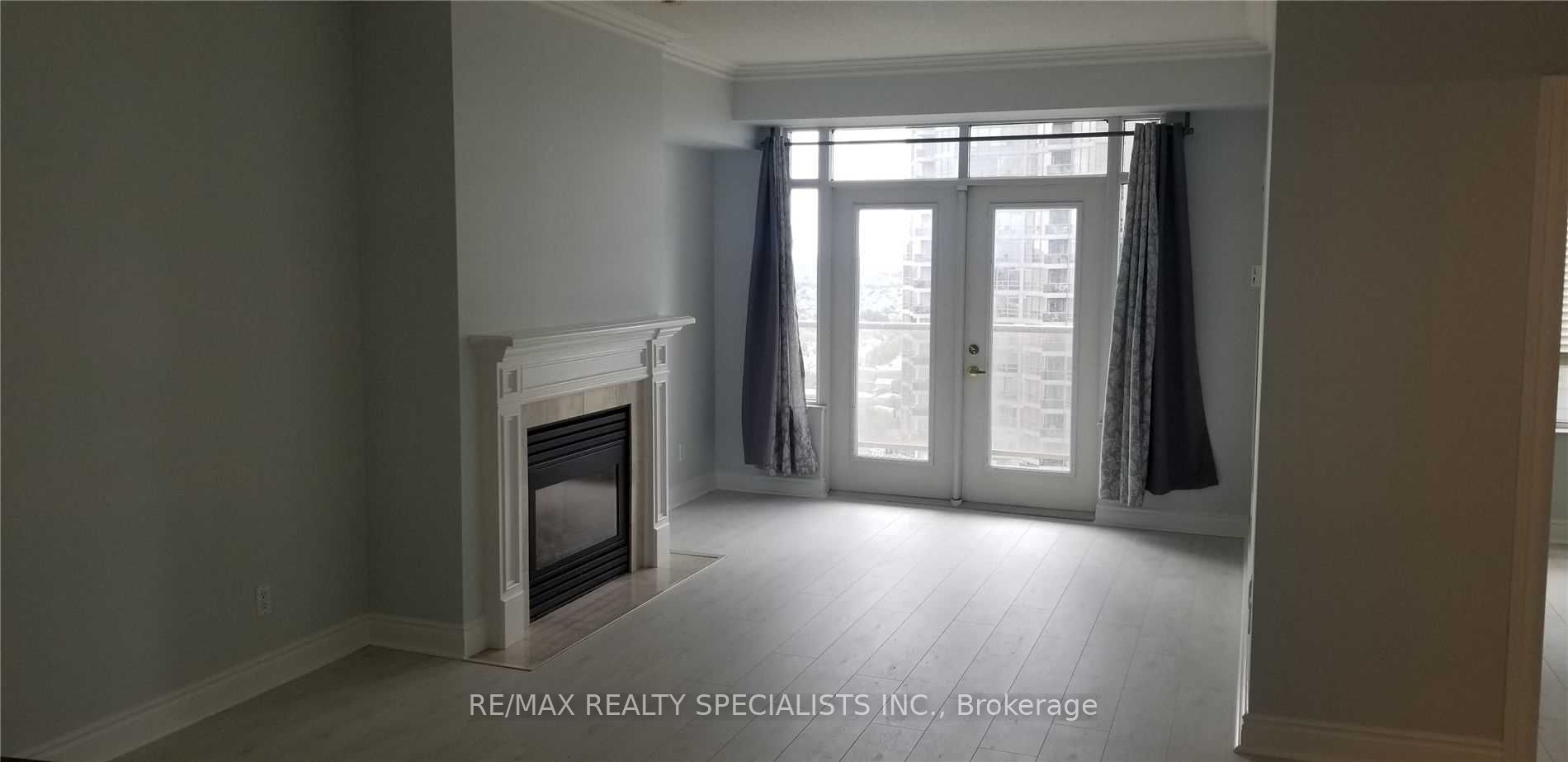 35 Kingsbridge Garden Circle 2707