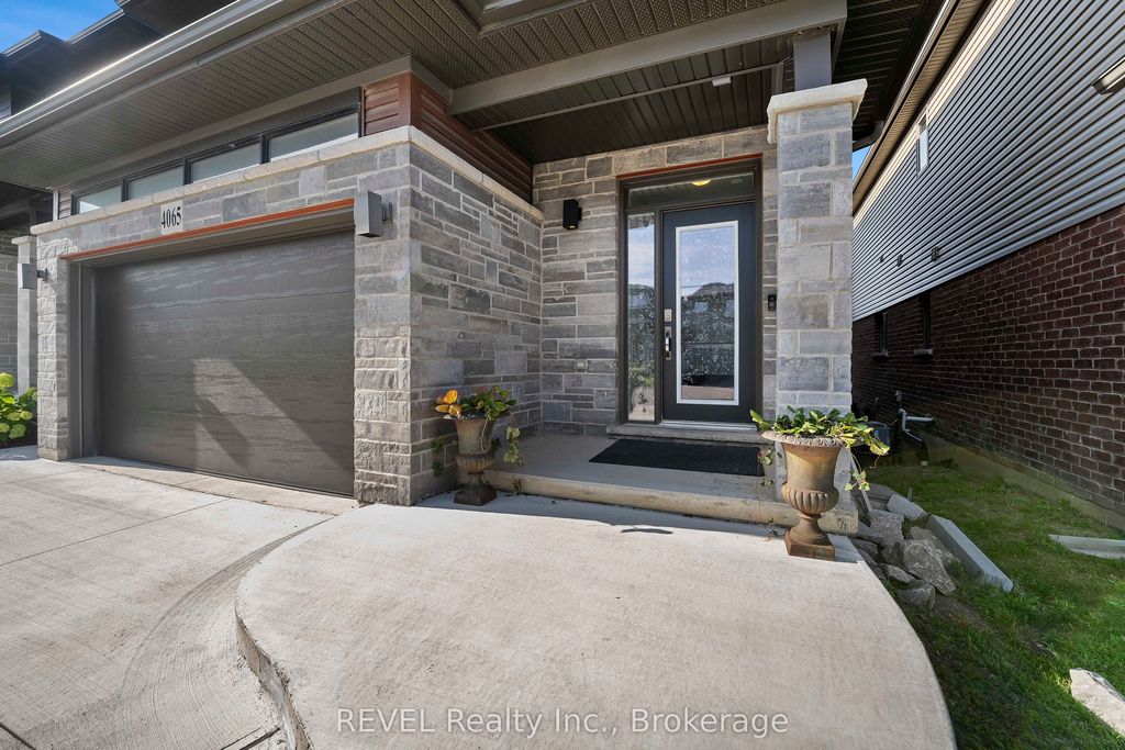 Photo of 4065 Healing Street, Lincoln, ON L3J 0S4 (MLS # X12478197)