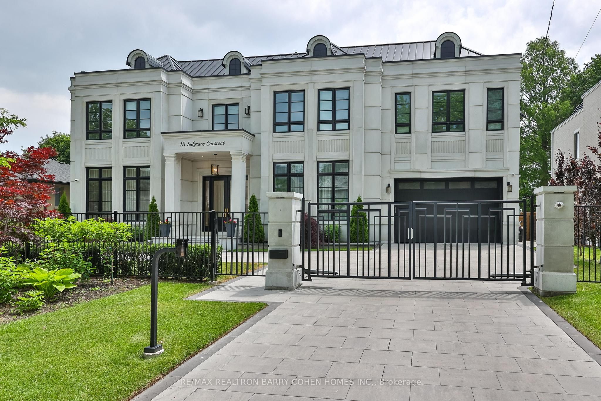 15 Sulgrave Crescent
