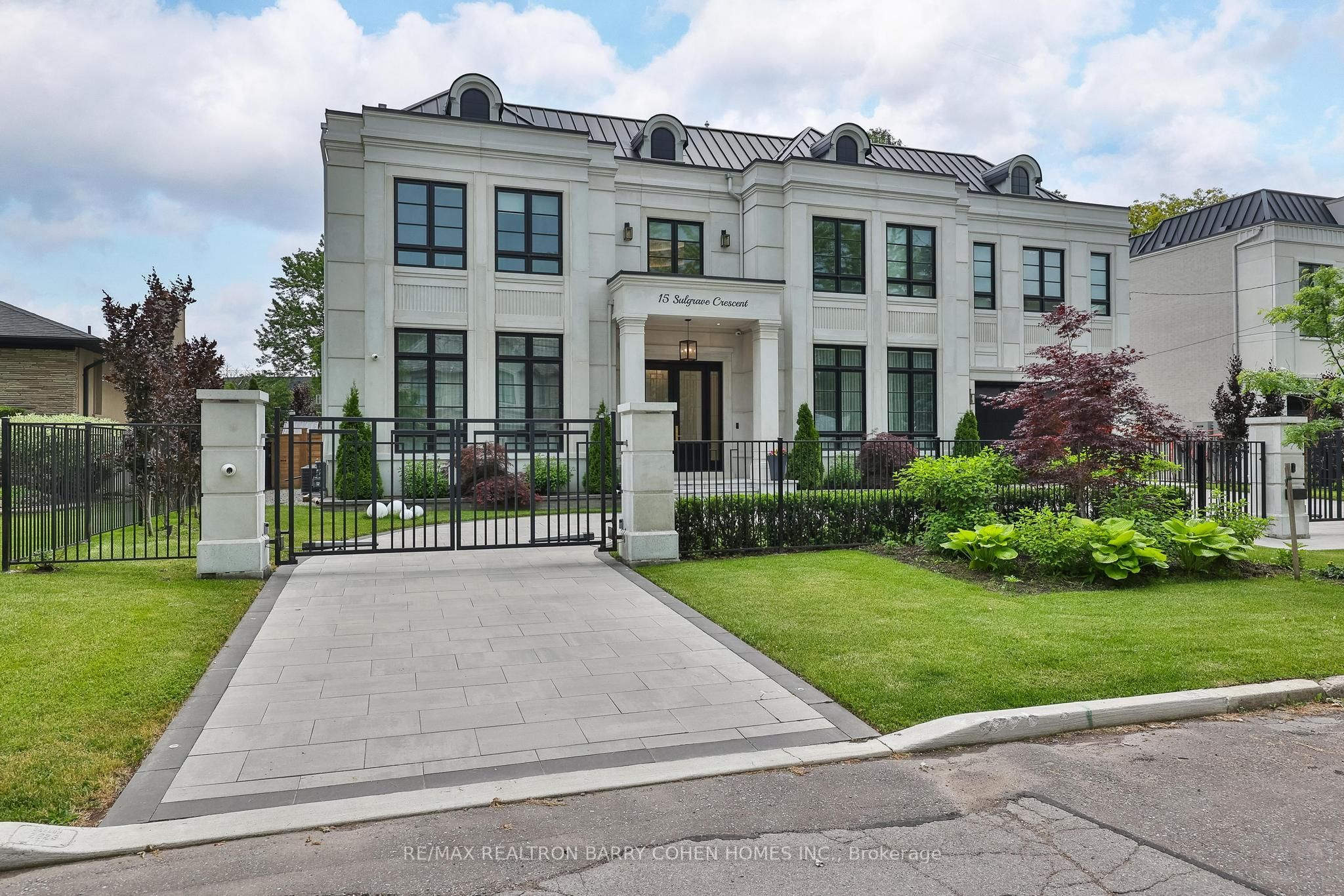 15 Sulgrave Crescent