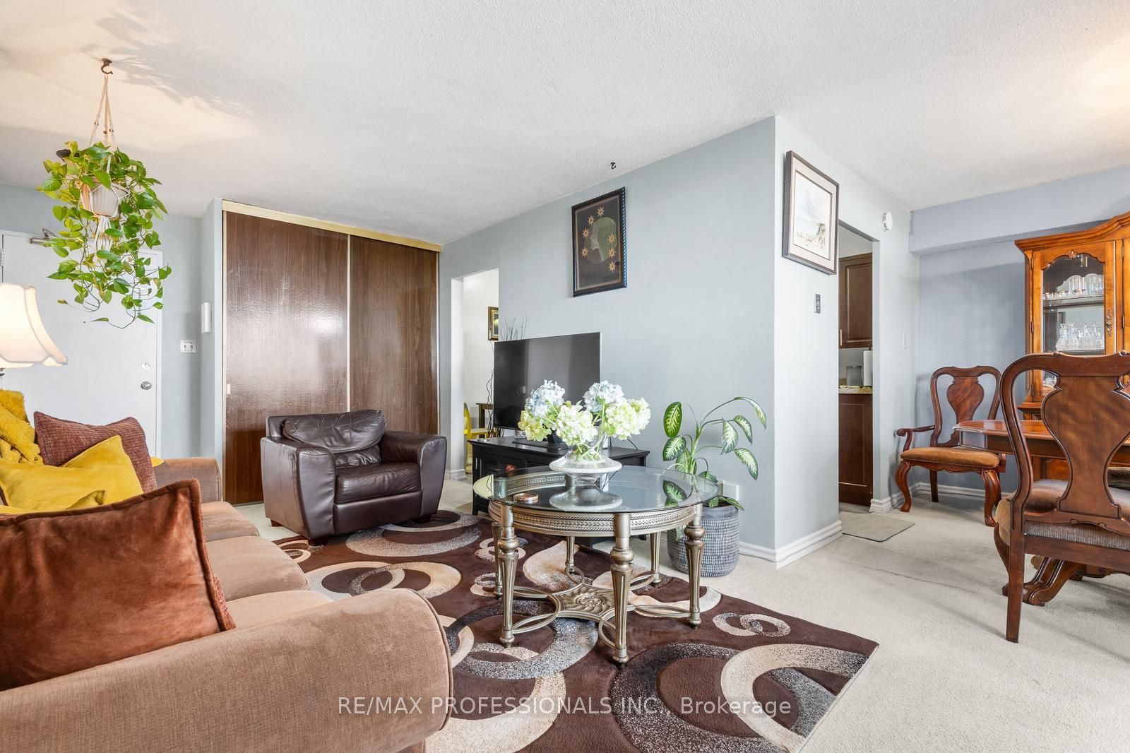 180 Markham Road 811