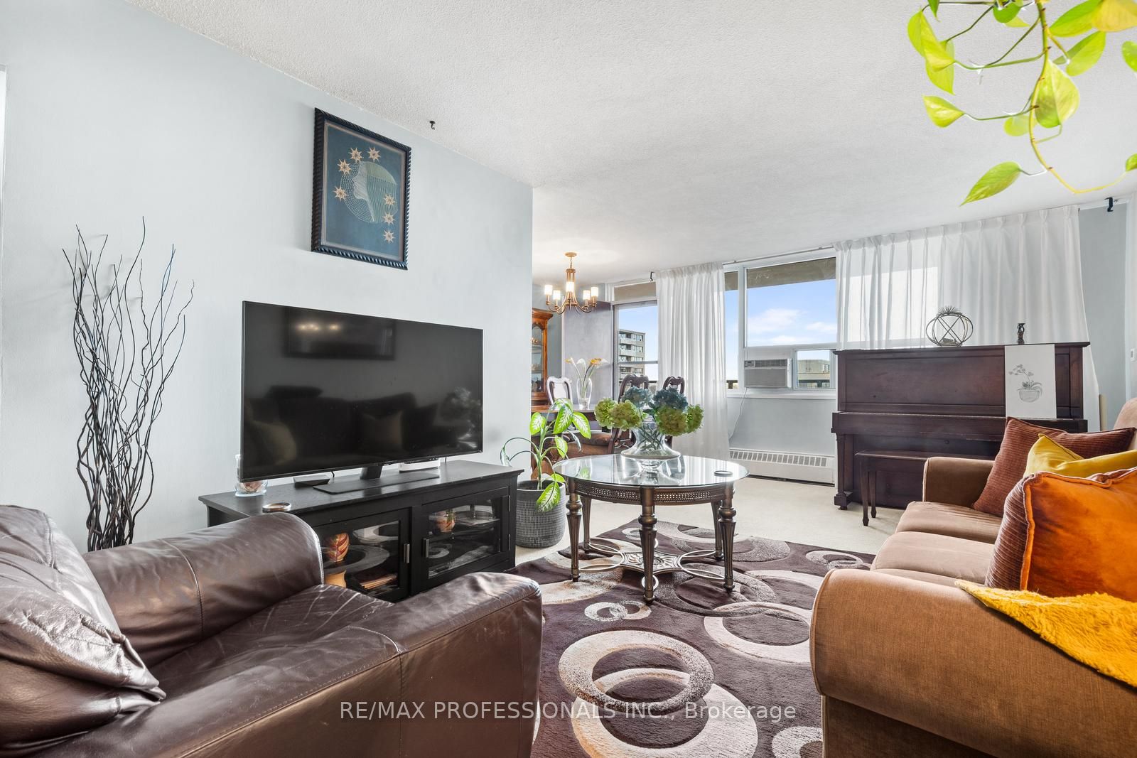 180 Markham Road 811