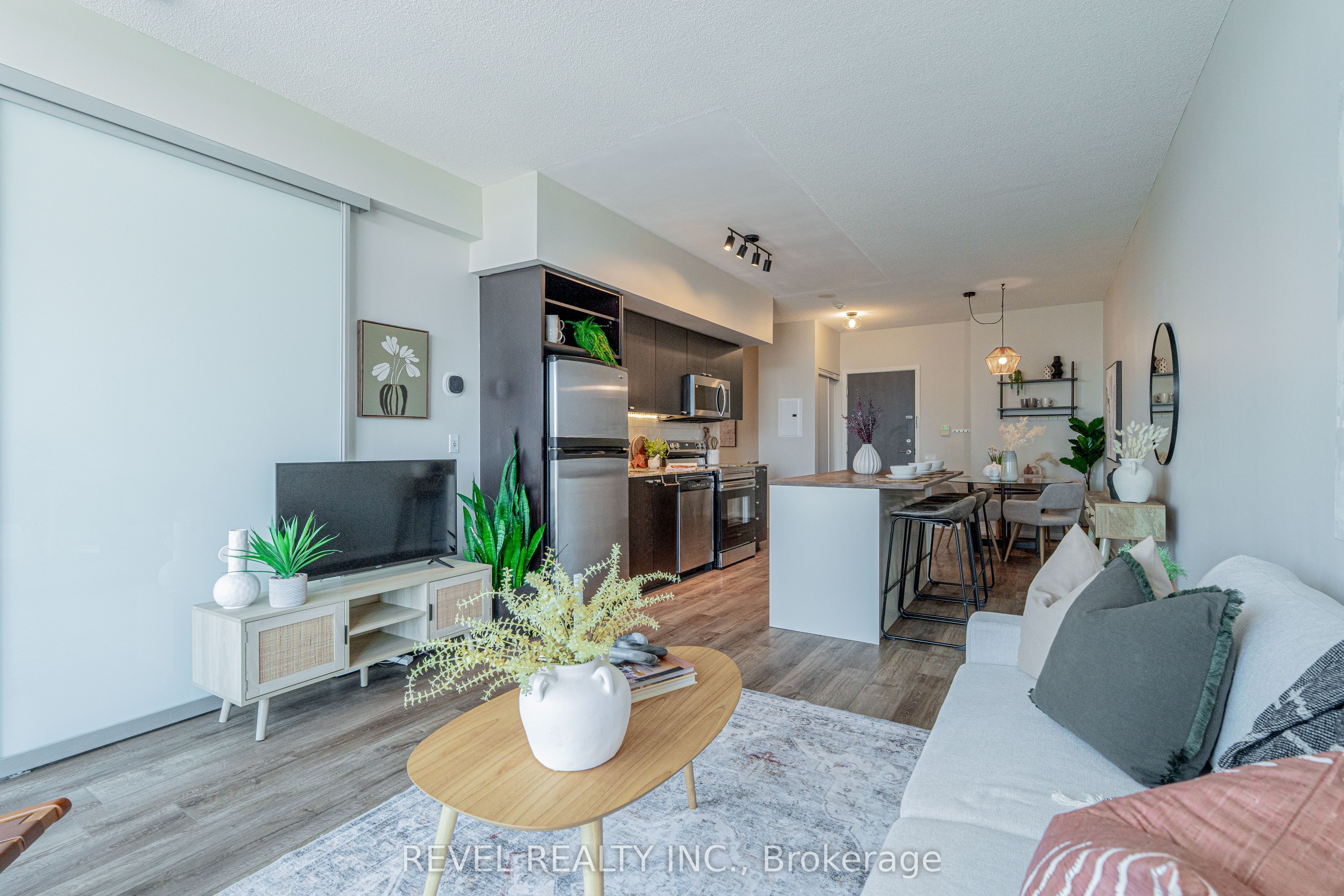 103 The Queensway Avenue 1616