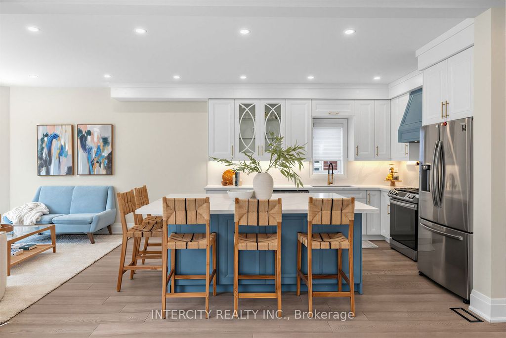 Photo of 75 Canoe Court, Richmond Hill, ON L4E 3Y2 (MLS # N13046064)