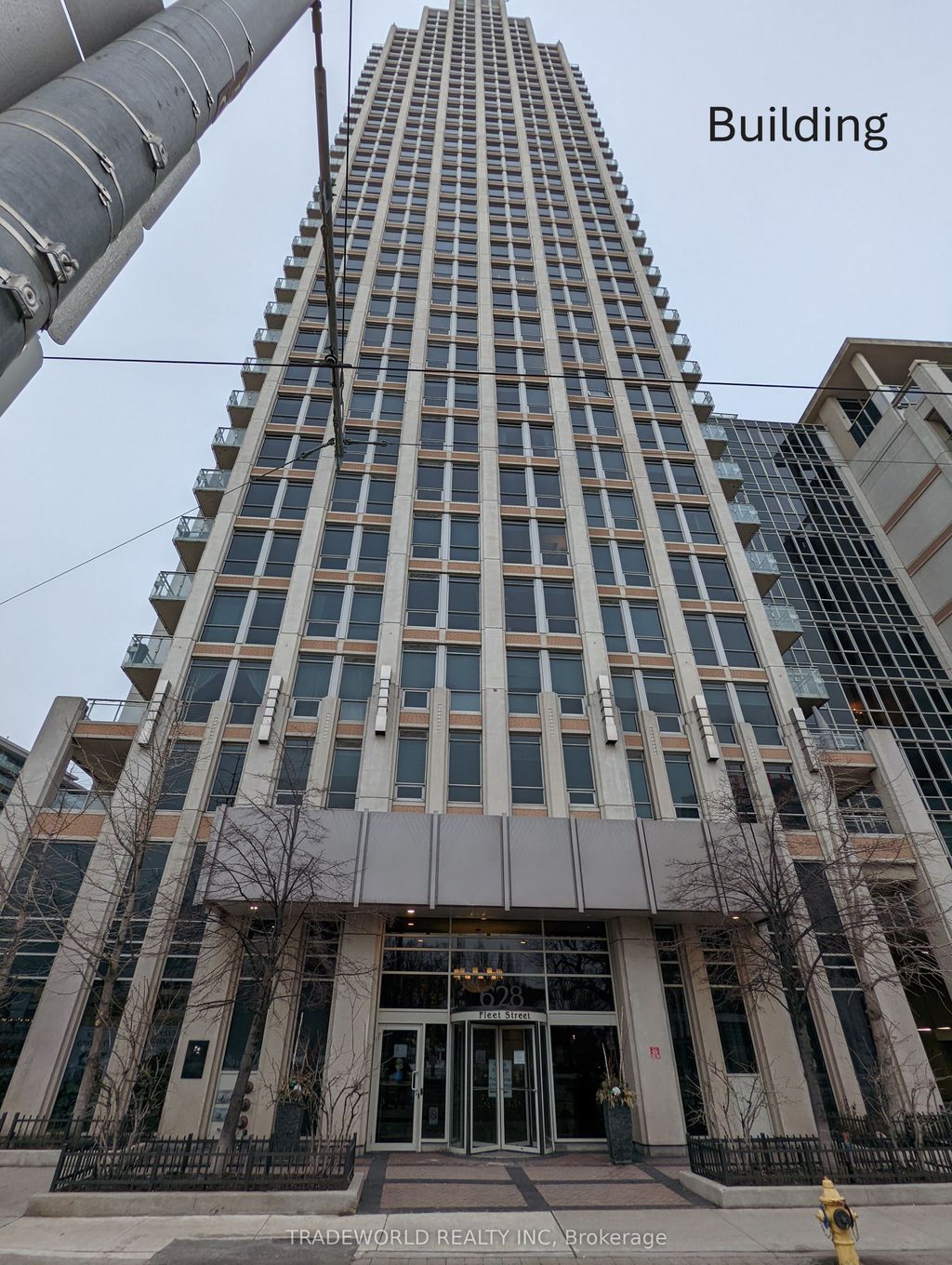 Photo of 628 Fleet Street #826, Toronto, ON M5V 1A8 (MLS # C12536306)
