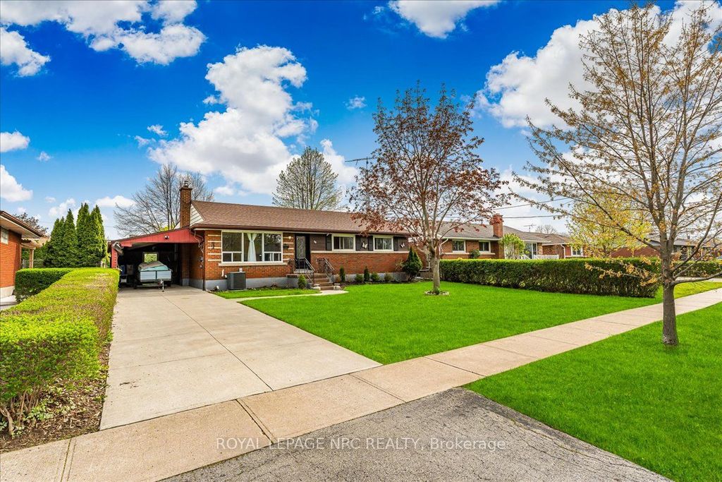 Photo of 16 Dunraven Avenue, St. Catharines, ON L2M 6A7 (MLS # X12422889)