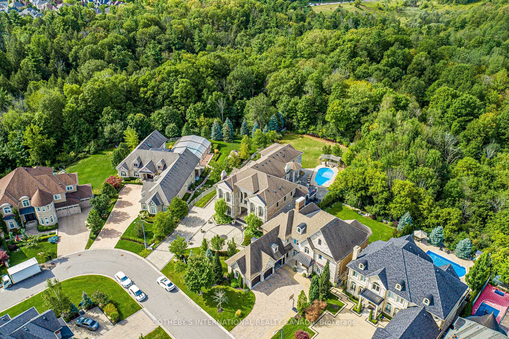 71 Grandvista Crescent