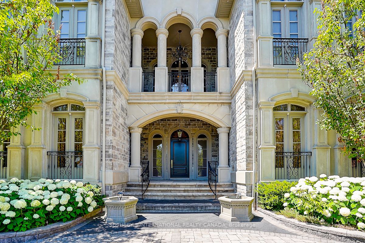 71 Grandvista Crescent